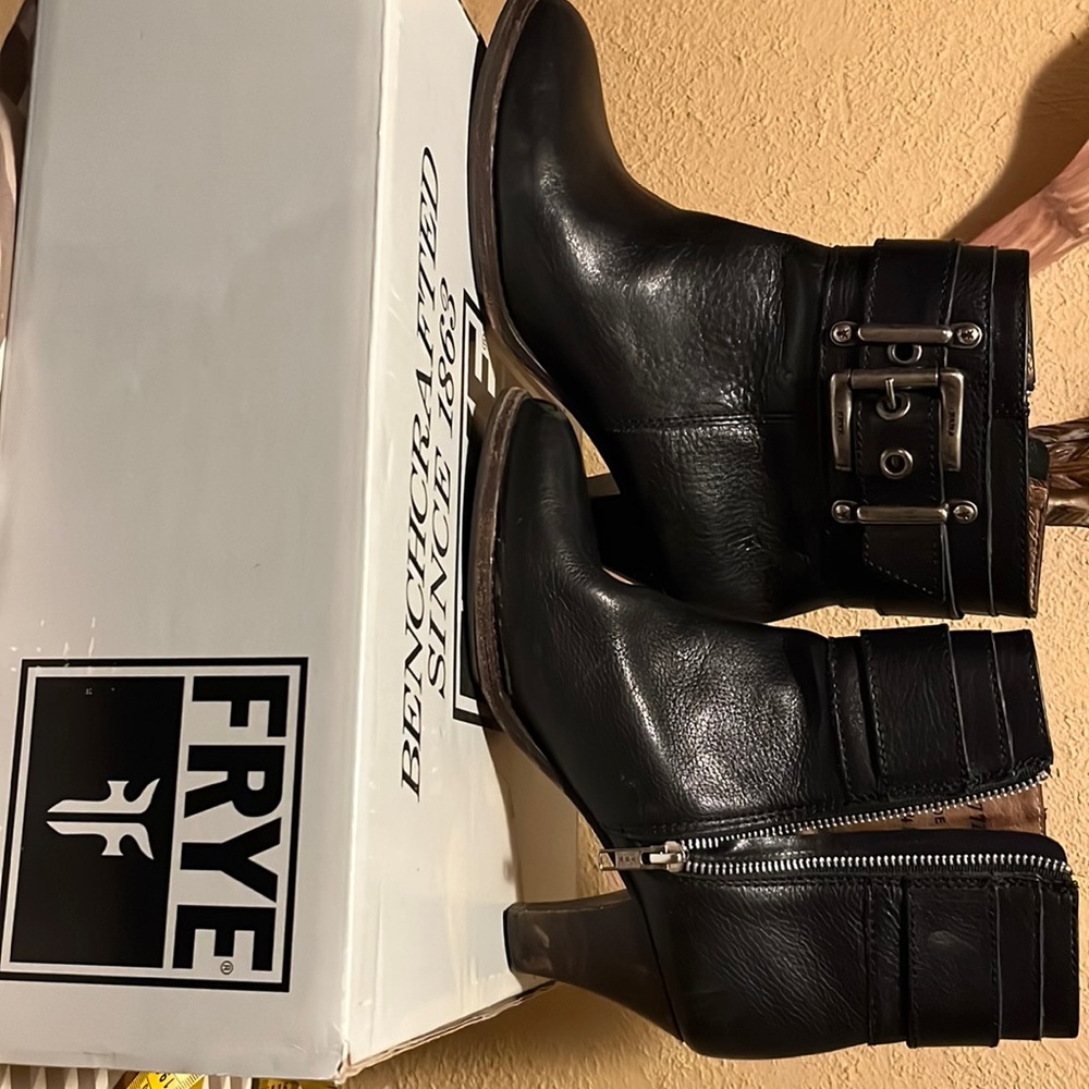 FRYE BLACK BOOTS